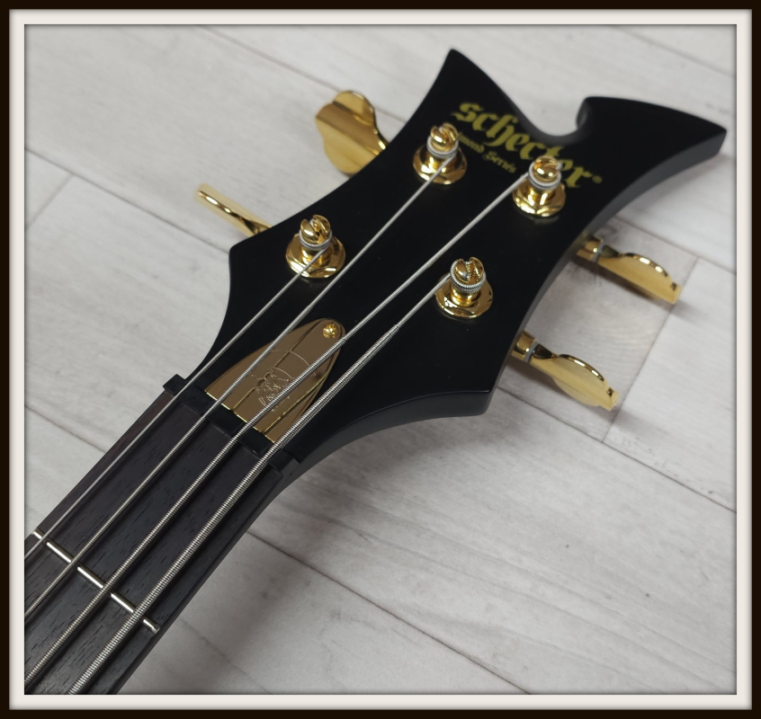 Schecter Johnny Christ Signature, Satin Black, Linkshänder